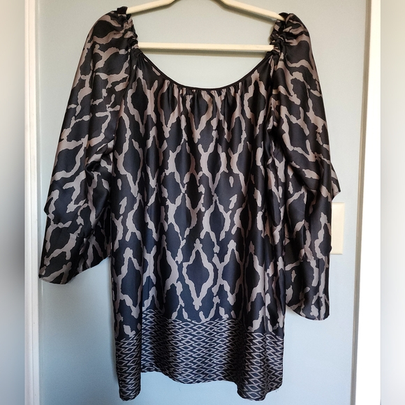 Dressy Tunic Top Size Large - Picture 2 of 6